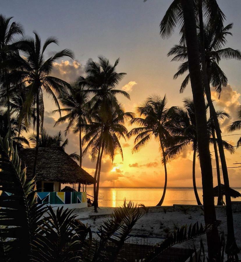 Tsunami Village Bwejuu Buitenkant foto